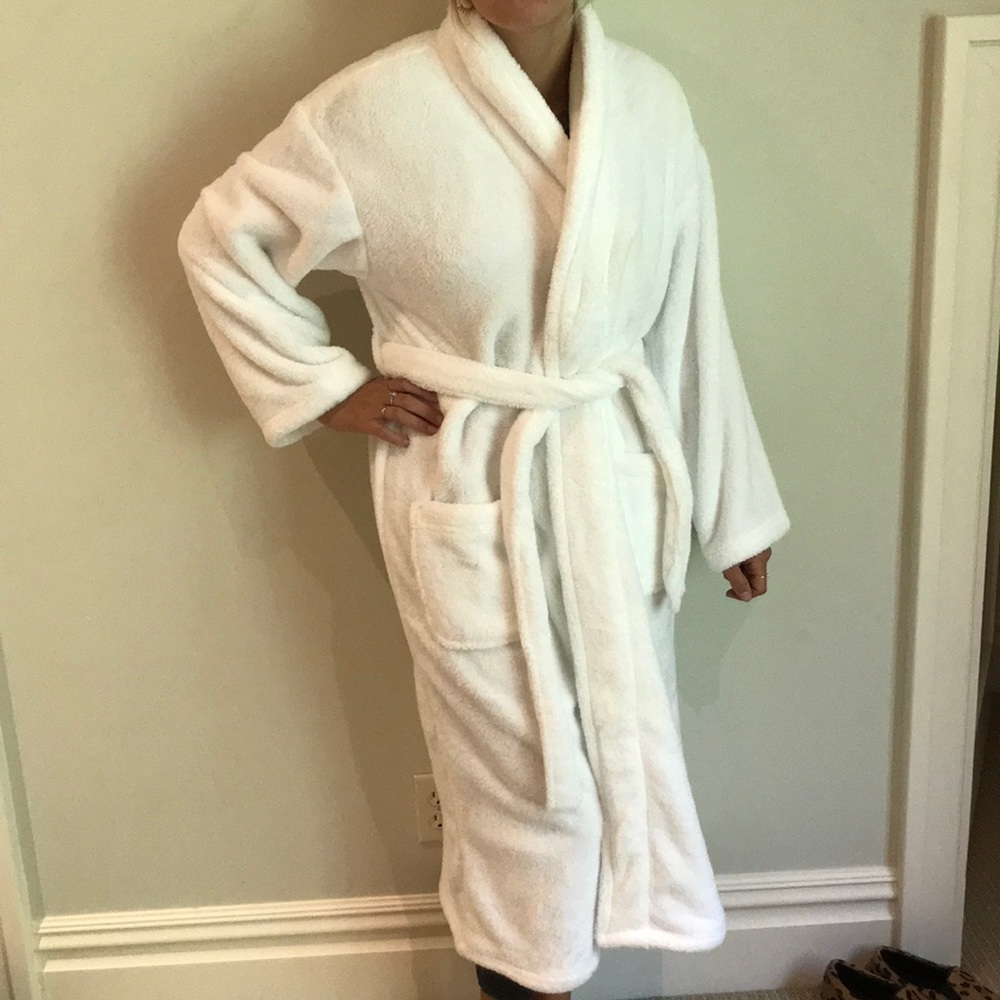 Pottery barn robe